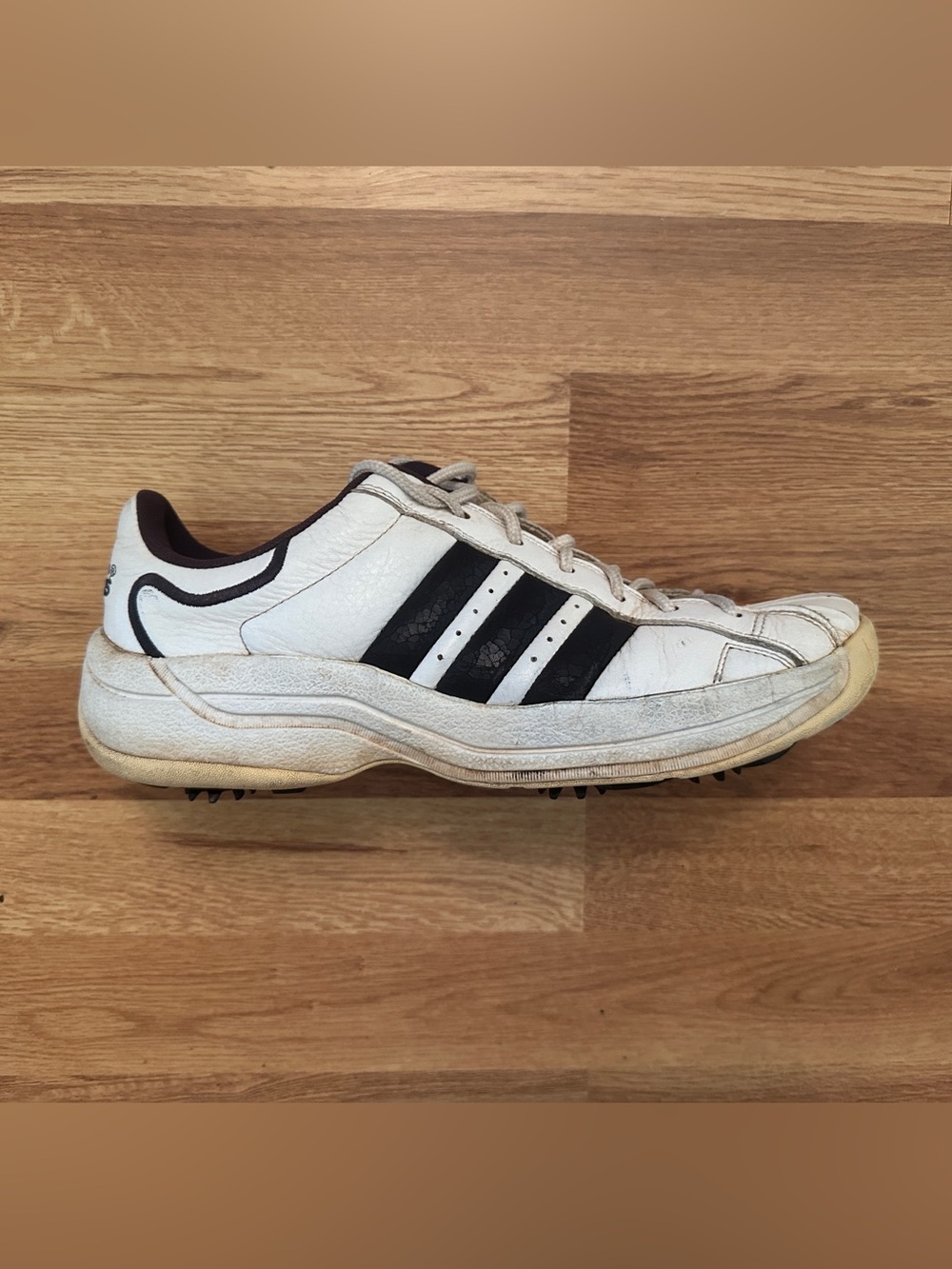 adidas Women’s 9.5 Golf Shoe